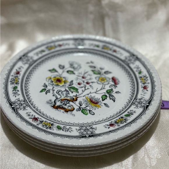 Vintage Set of 4 Woods and Sons “Dorset” Collection Dinner Plates - Picture 3 of 5